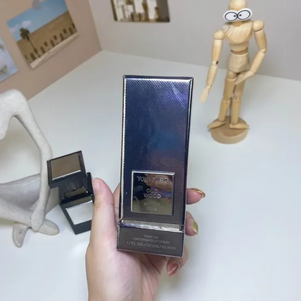 Tom Ford Alloy Oud Essence Edition 50ml - Image 3