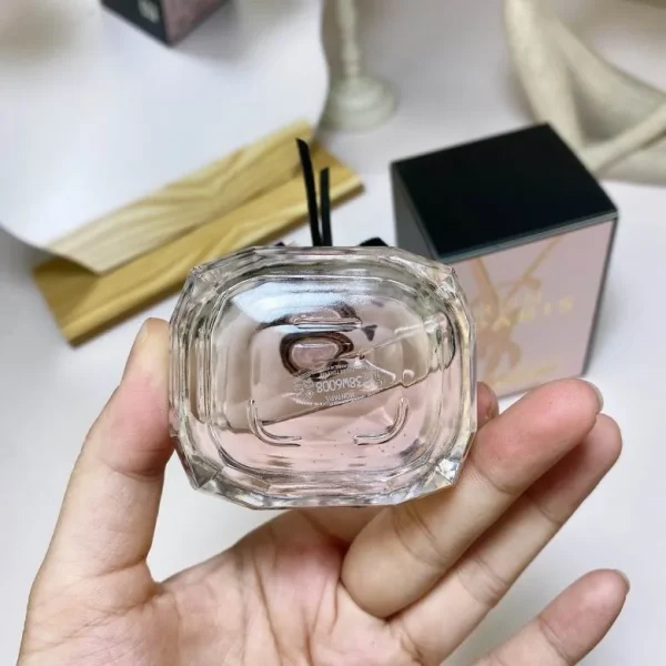 YSL Yves Saint Laurent Reverso Paris Radiance Eau de Toilette for Women50ml - Image 4