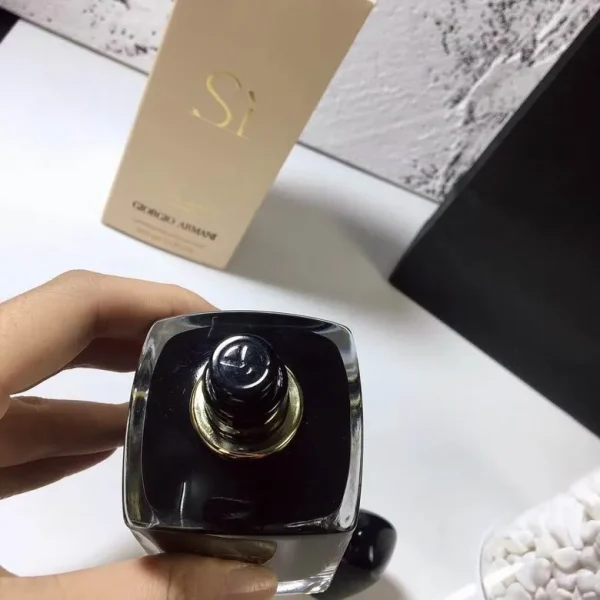 Armani 100ml  (3) - Image 2