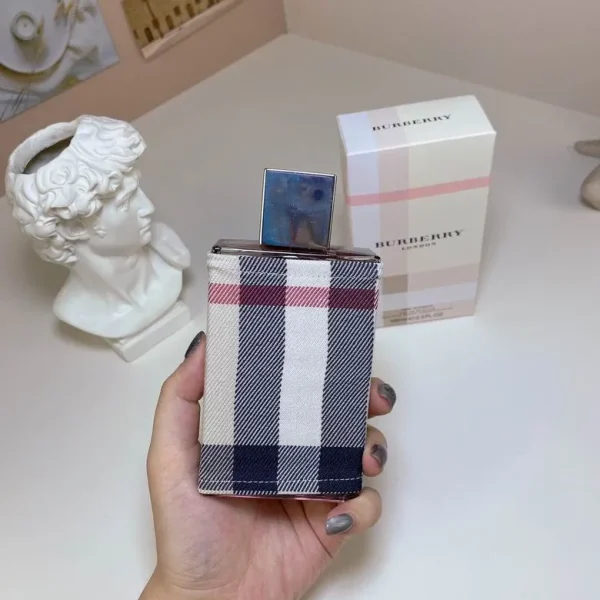 Burberry 100ml  (4) - Image 4