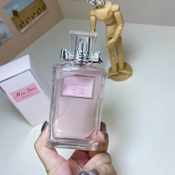 Miss Dior Roses N'Roses 20201 00ml - Image 4