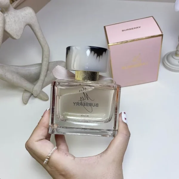 Burberry Women 90ml  (7) - Image 4