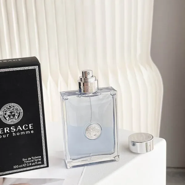 Versace classic men's perfume 100ml - Image 3