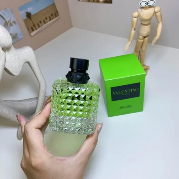 Valentino Donna Eau de Parfum for Women 100ml - Image 4