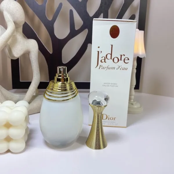 Dior New Product | True Me Pure White Fragrant Song - Image 3