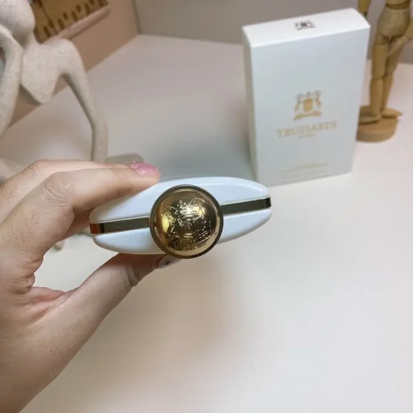 Trussardi Women 100ml  (5) - Image 3