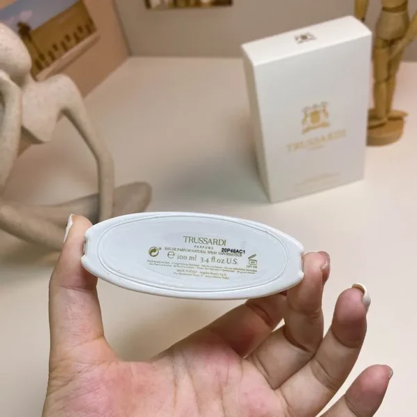 Trussardi Women 100ml  (5) - Image 5