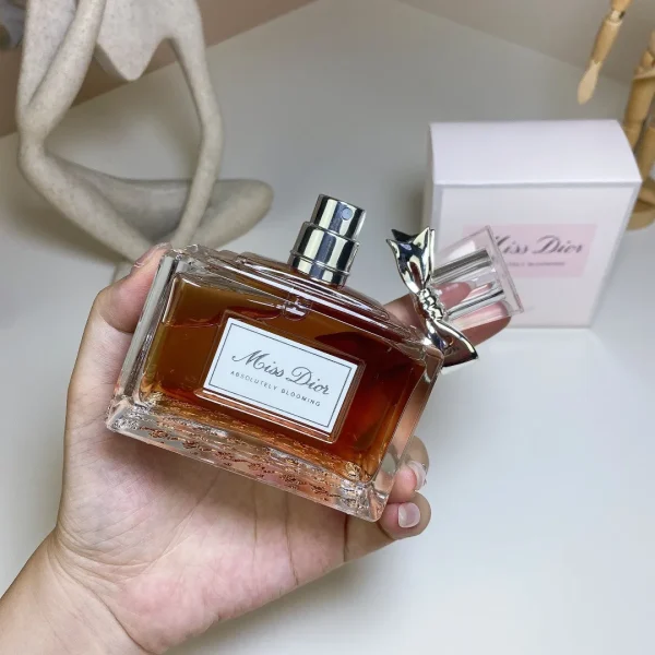 Dior Dance Blooming Sweetheart 100ml - Image 3