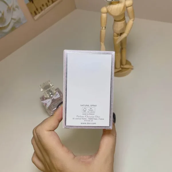 Dior Floral Sweetheart Classic Women's perfume 30ml - Image 2