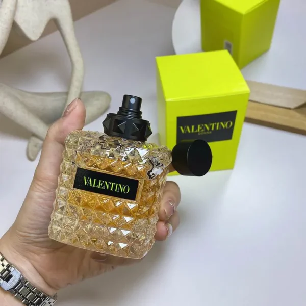 Valentino Rose de Jour (Roses of Love) 100ml - Image 2