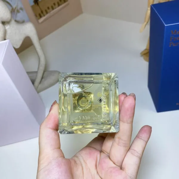 Maison Francis Kurkdjian MFK Kurkdjian limited edition perfume 724 City That Never Sleeps EDP 220ml - Image 5