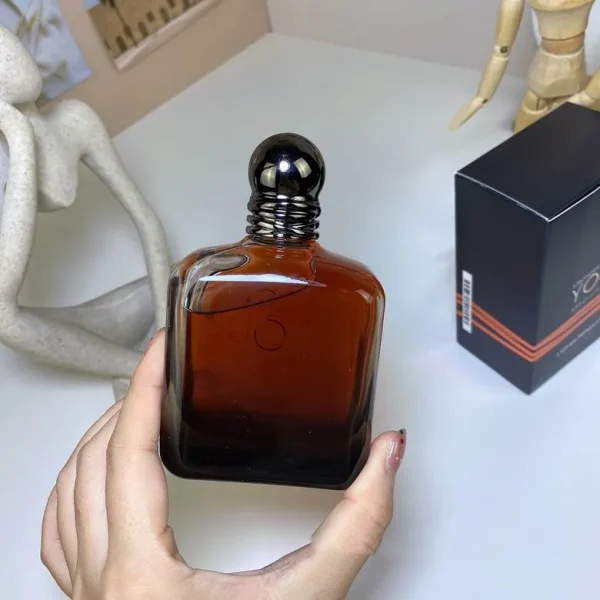 Armani 100ml  (4) - Image 2
