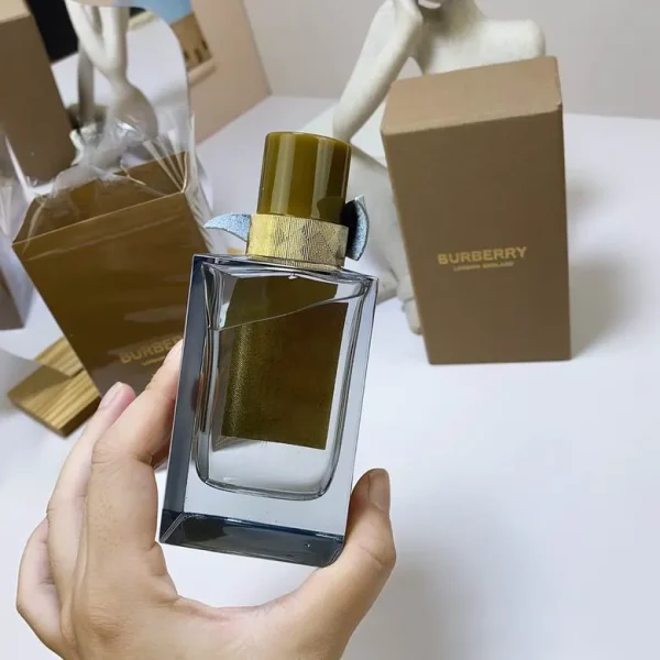 Burberry 100ml  (2) - Image 2