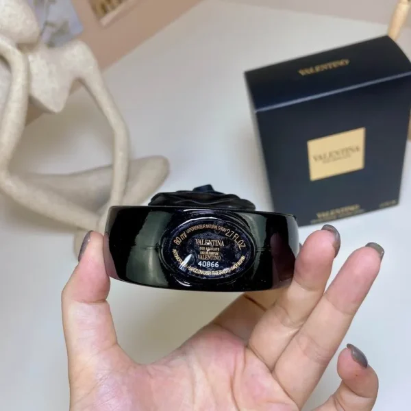 Valentino Black Carved Oud Essence 80ml - Image 3