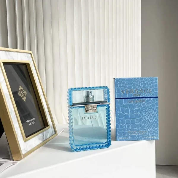 Versace Gentleman/Light Cloud EDT Lasting Men's Eau de Toilette 100ml - Image 3