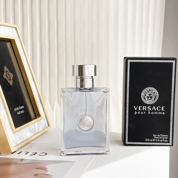 Versace classic men's perfume 100ml - Image 5