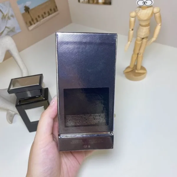 TF Tom Ford Oud Wood Parfum Alloy Standard Unisex Perfume 100ml - Image 2