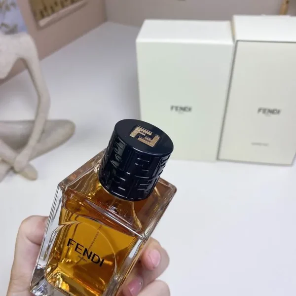Fendi 100ml  (5) - Image 2