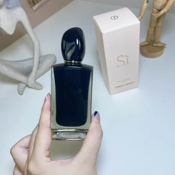 Armani Women 100ml  (5) - Image 4