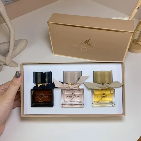 Burberry 3x30ml  (4)