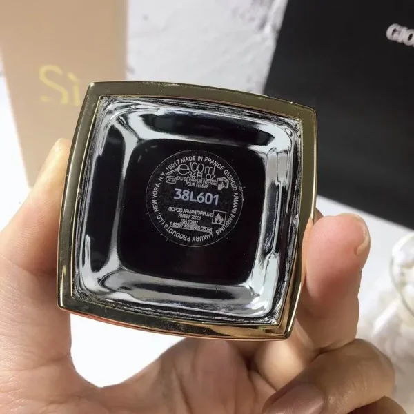 Armani 100ml  (3) - Image 4