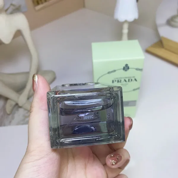 Prada 100ml  (6) - Image 4