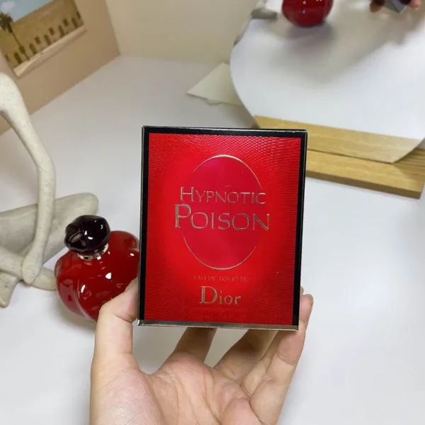 Dior's enchanting flower Red Poison Lady eau de toilette 100ml - Image 2
