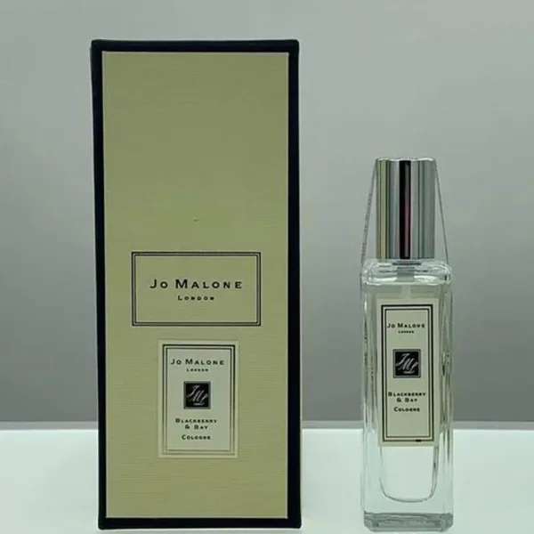 Jo Malone London: One bottle per person for Jo Malone, a high-end popular fragrance of British pear, blue wind chime, and sea salt. Specification: 30ml - Image 3