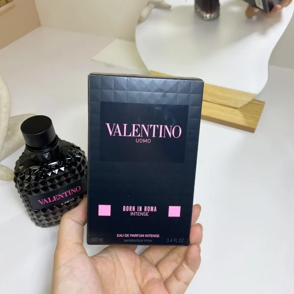 Valentino Roma Men's Hot Edition/Mr. Dark Night 100ml - Image 9