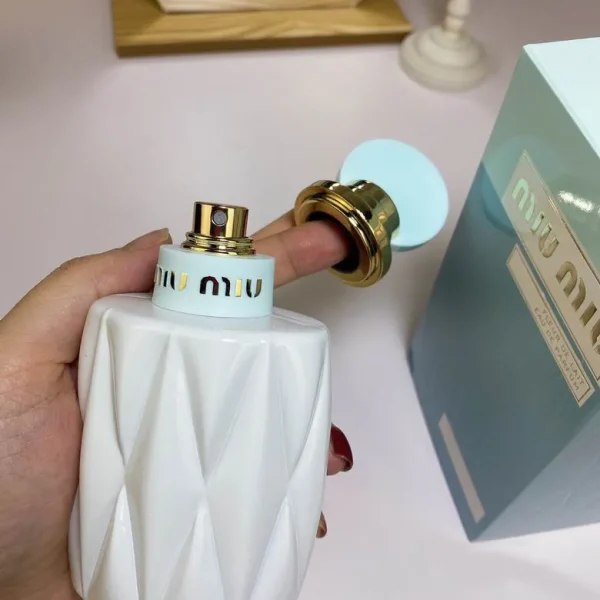 MiuMiu 100ml  (8) - Image 2