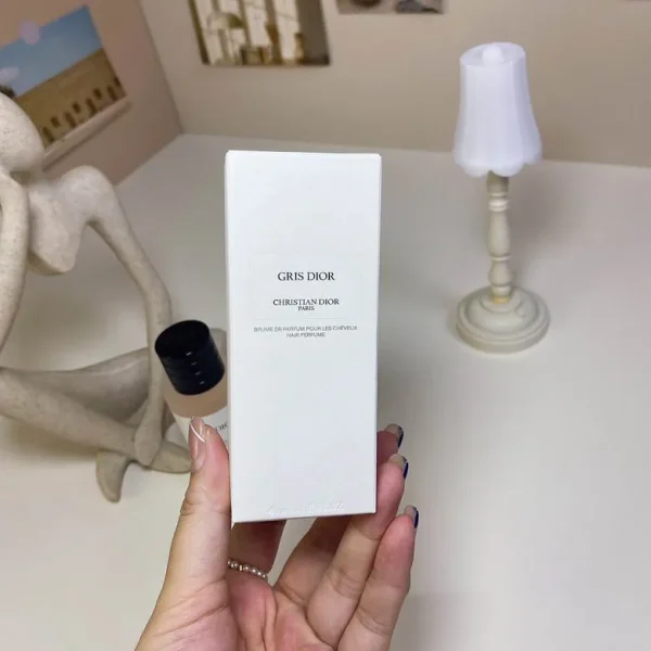 DIOR Montaigne Salon-GRIS 40ml - Image 4